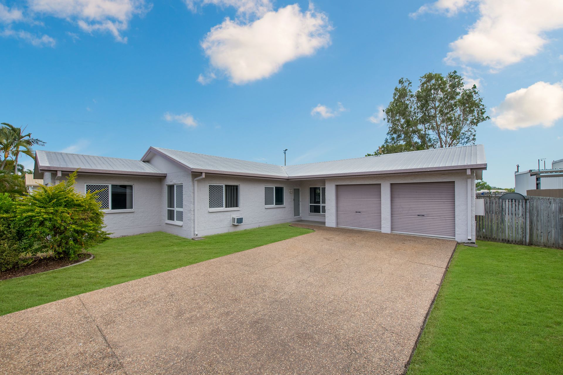 4 Sandstone Drive, Kirwan, QLD 4817