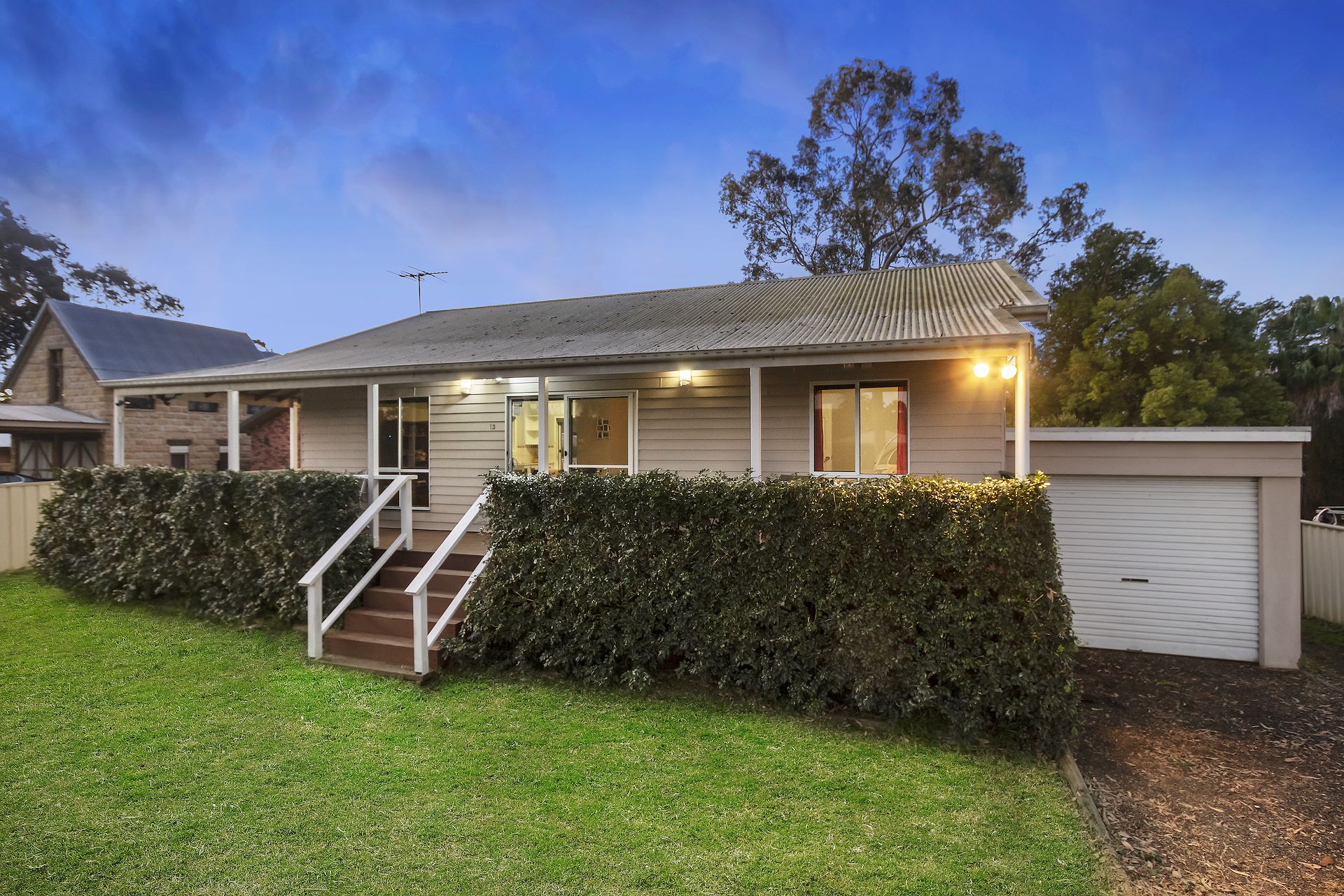 13 Stirling Street