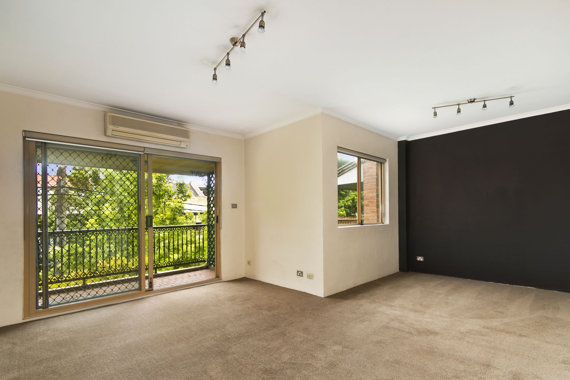 29/219 Chalmers Street