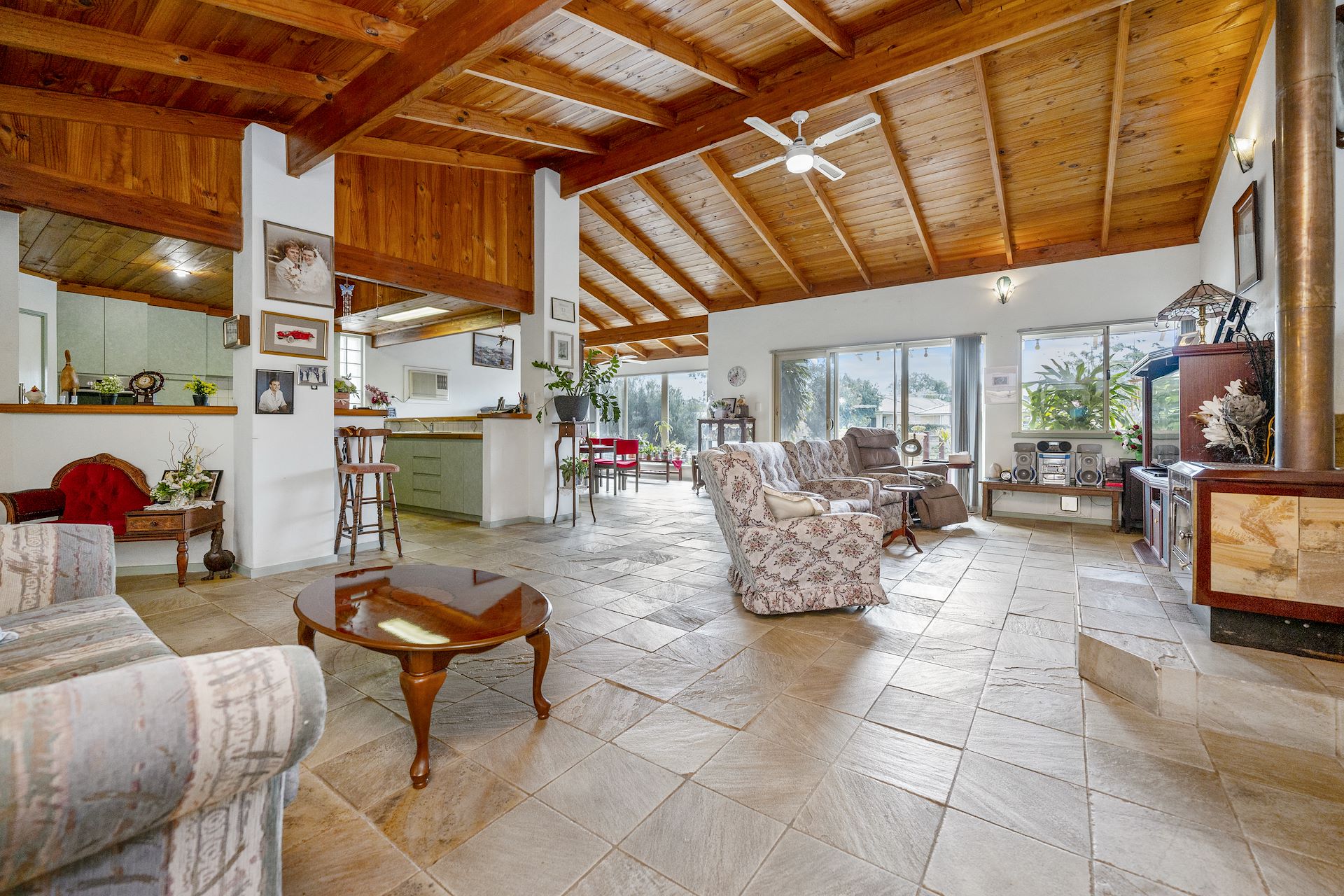 42 South Yunderup Road, South Yunderup, WA 6208