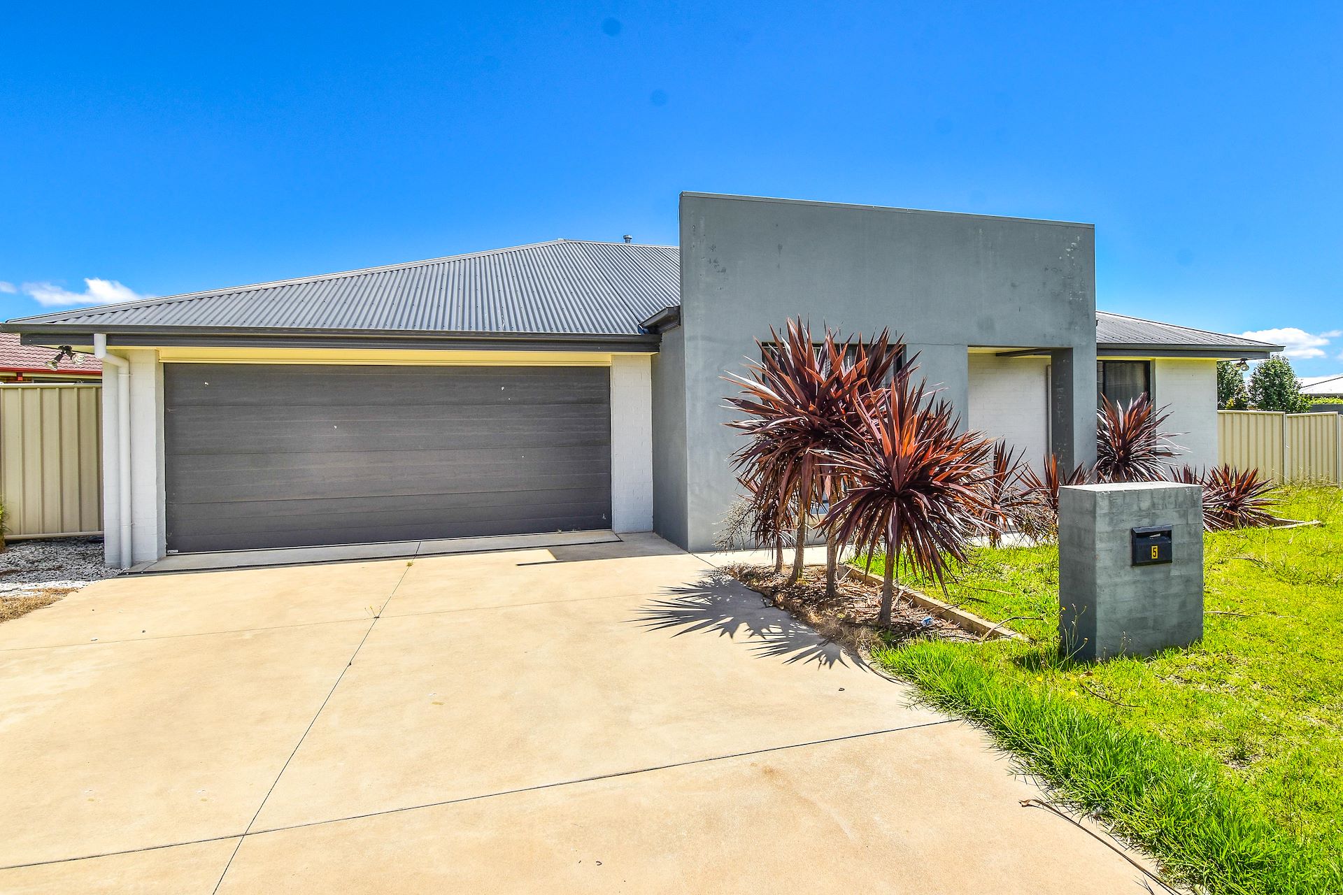 5 Buckland Drive, Orange, NSW 2800