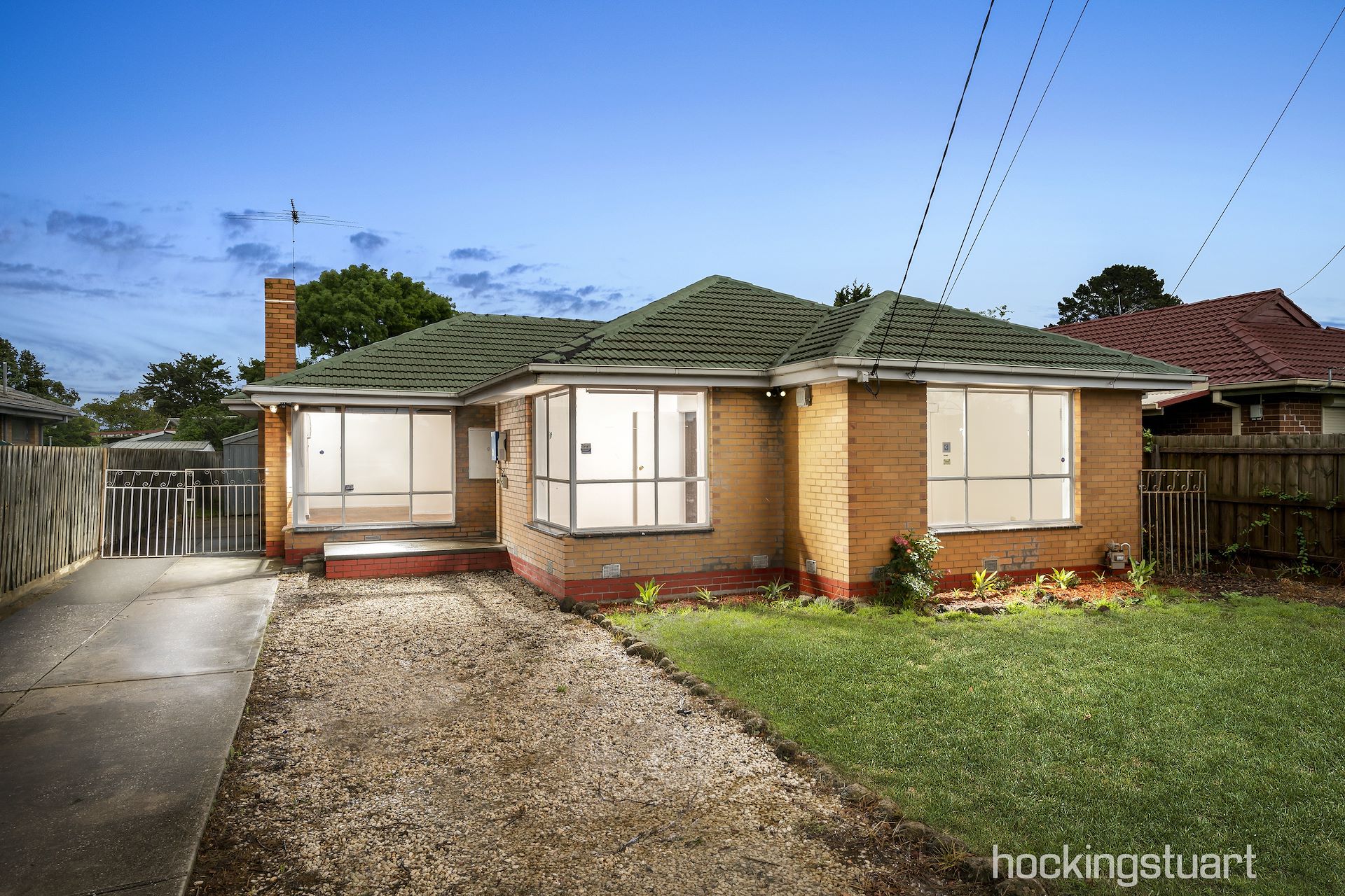 8 Blackwood Drive, Melton South, VIC 3338