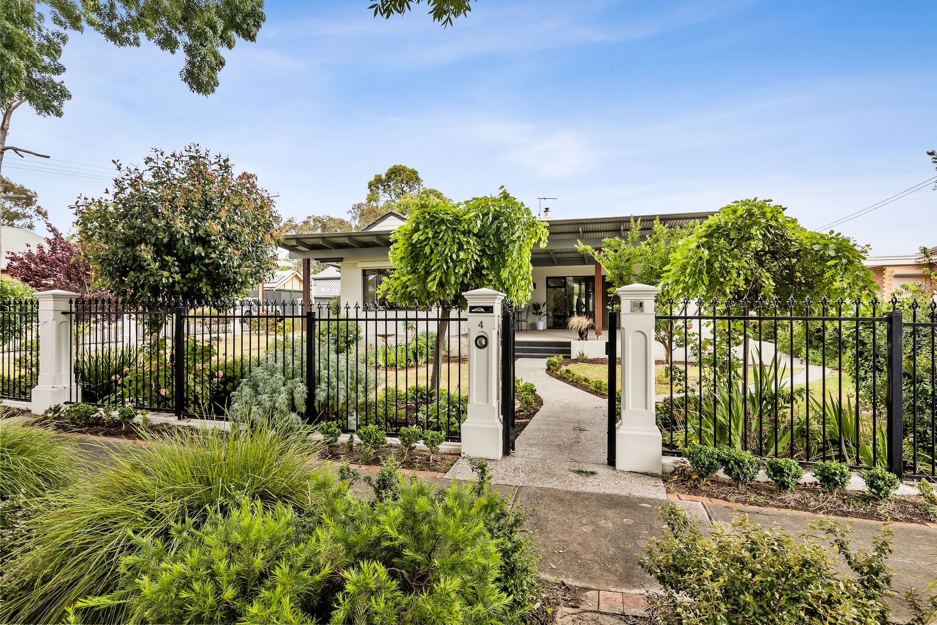 4 Shakespeare Avenue