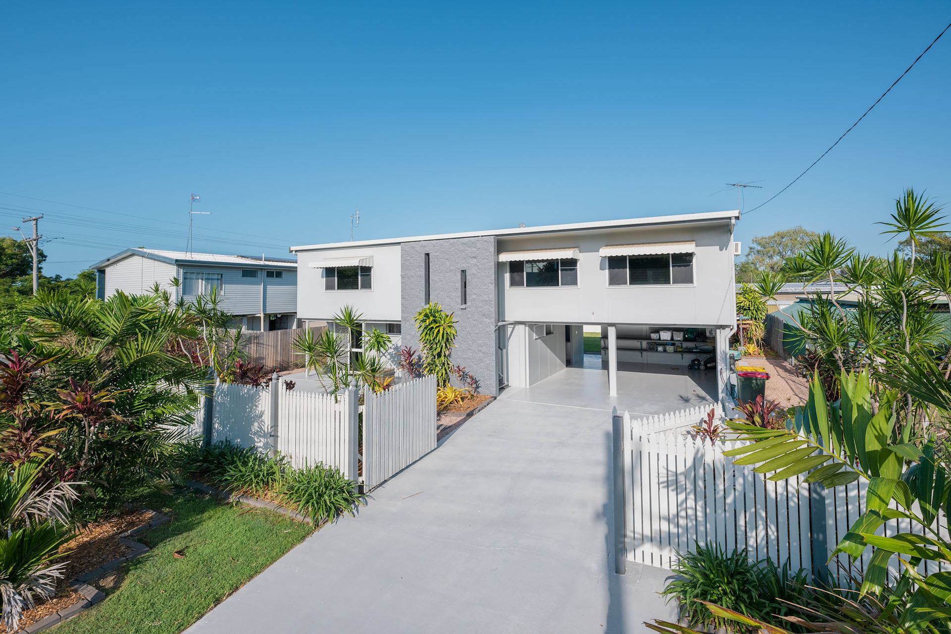 4 Mount Louisa Drive