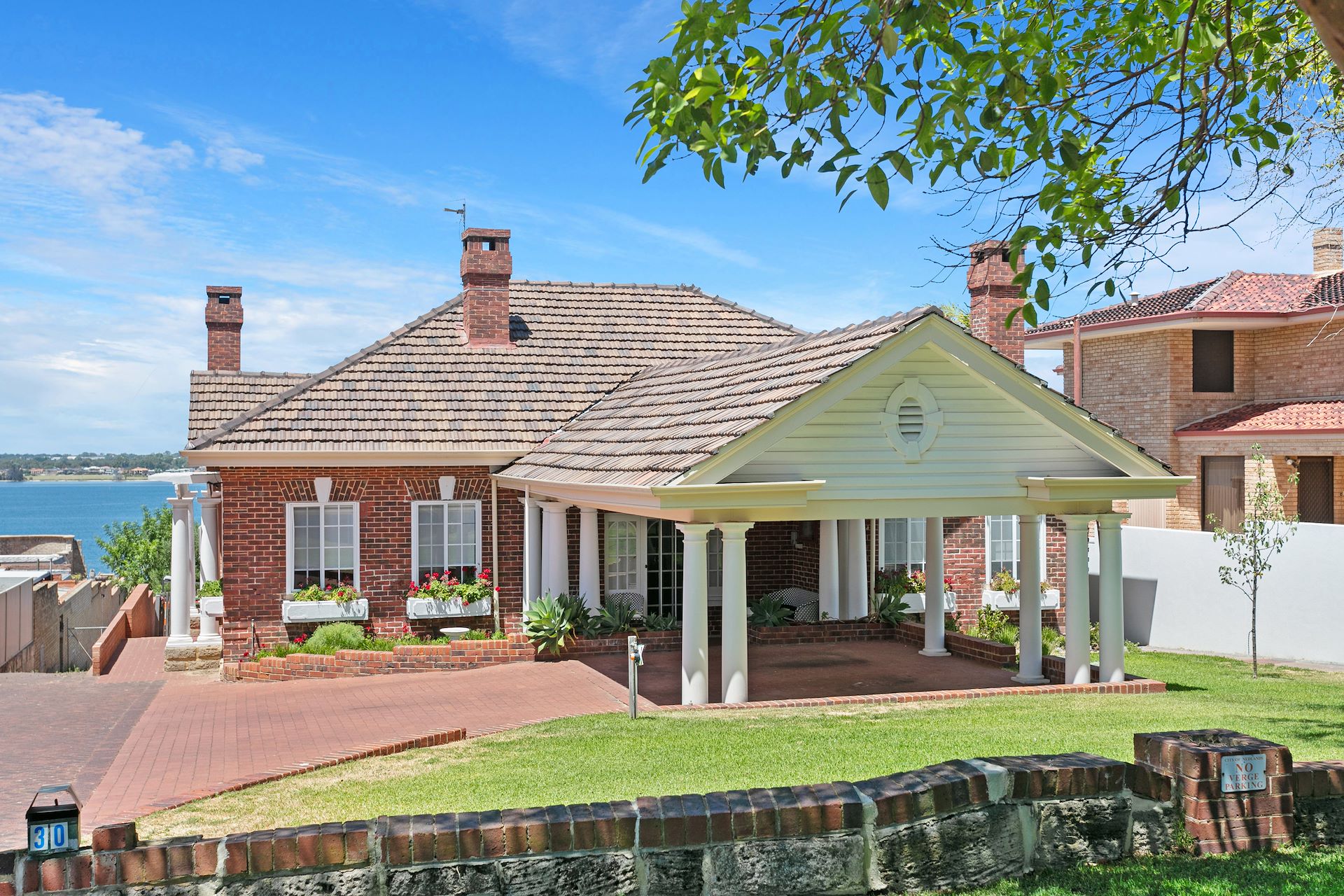 30 Jutland Parade, Dalkeith, WA 6009