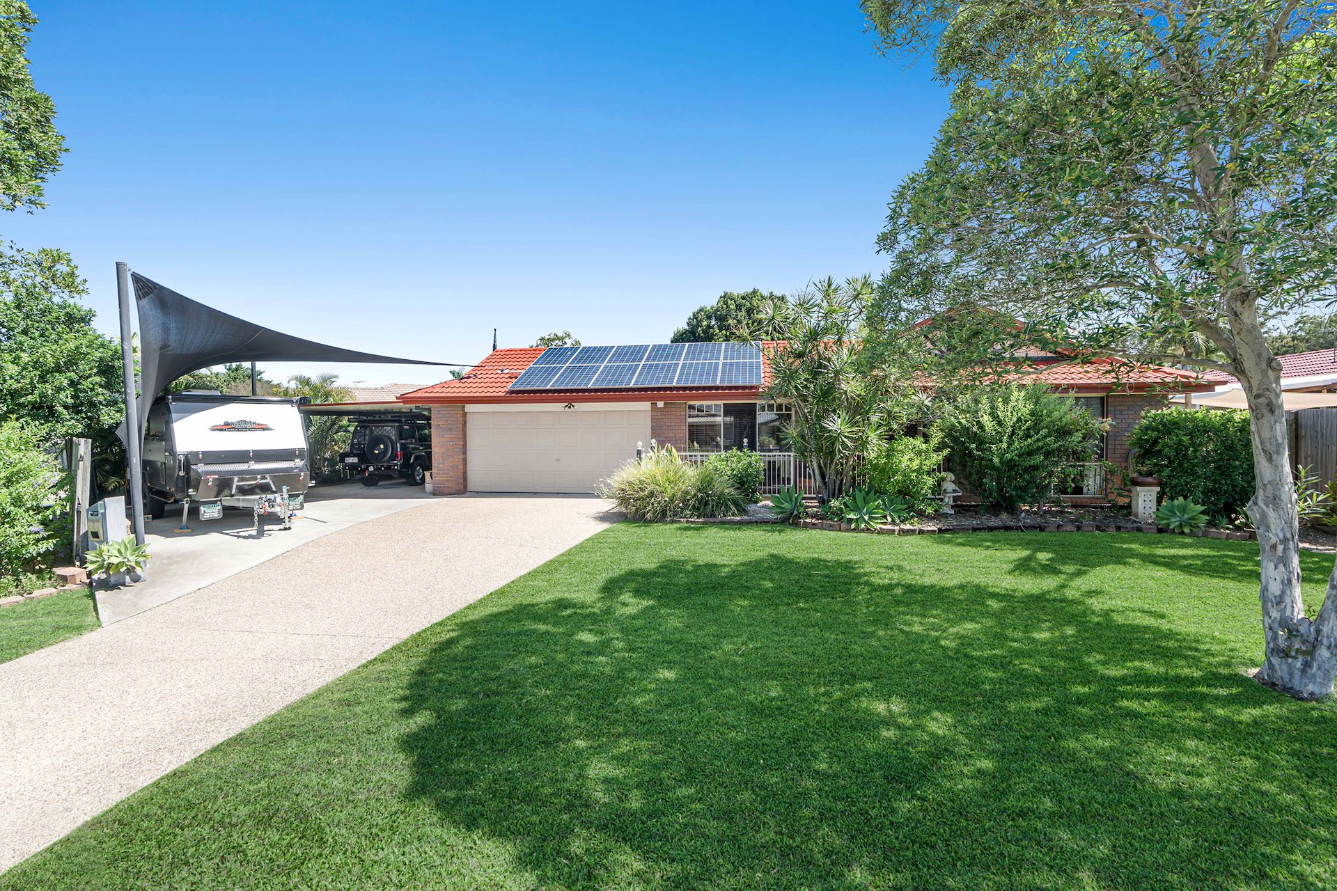 6 Folkestone Court, Wellington Point, QLD 4160