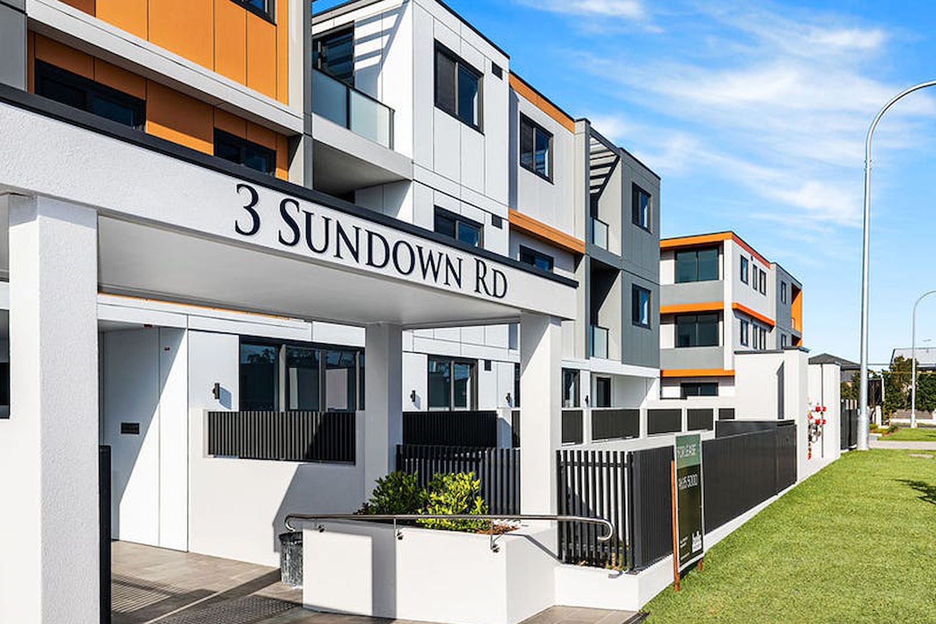 121/3 Sundown Road