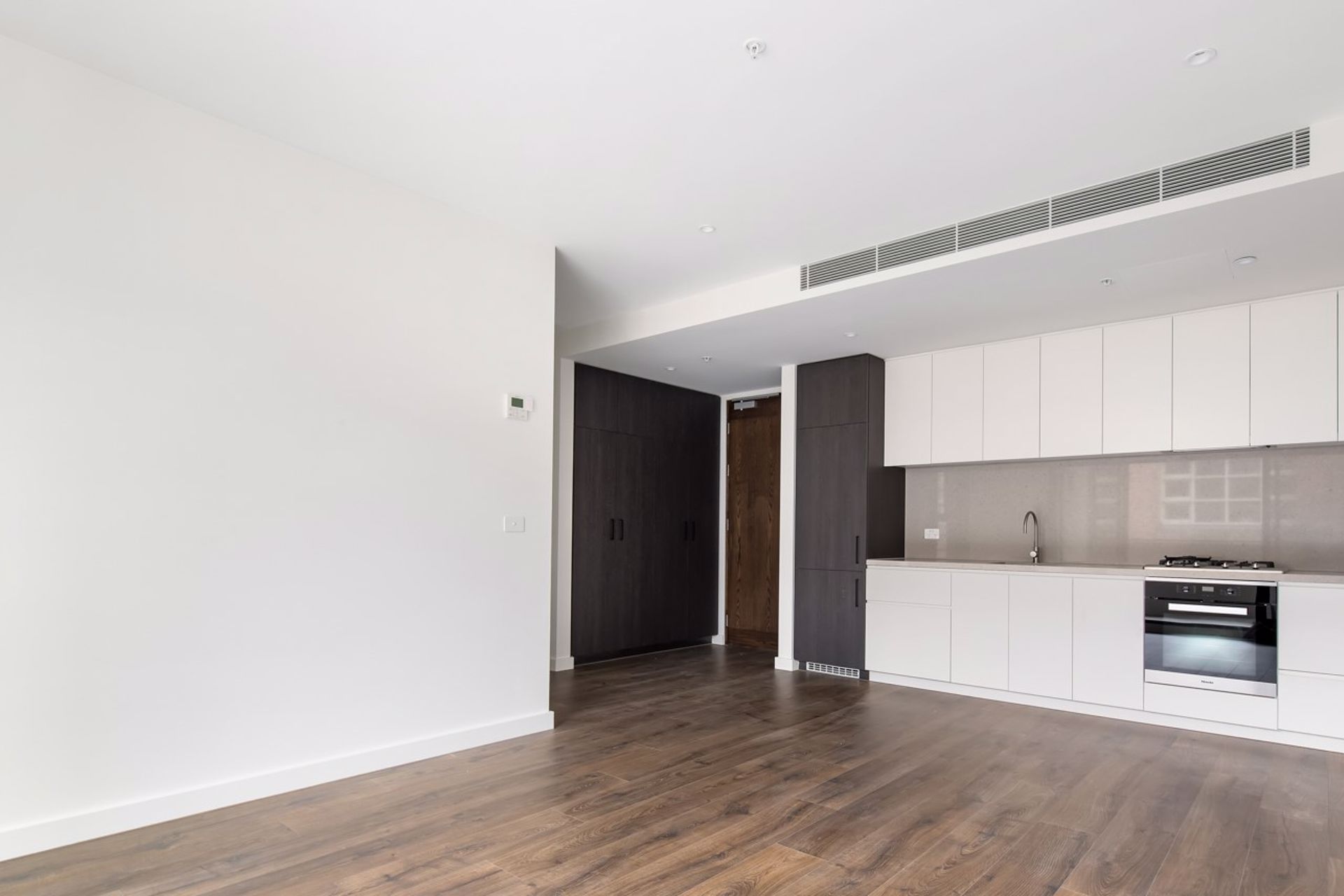 206/142 Johnston Street