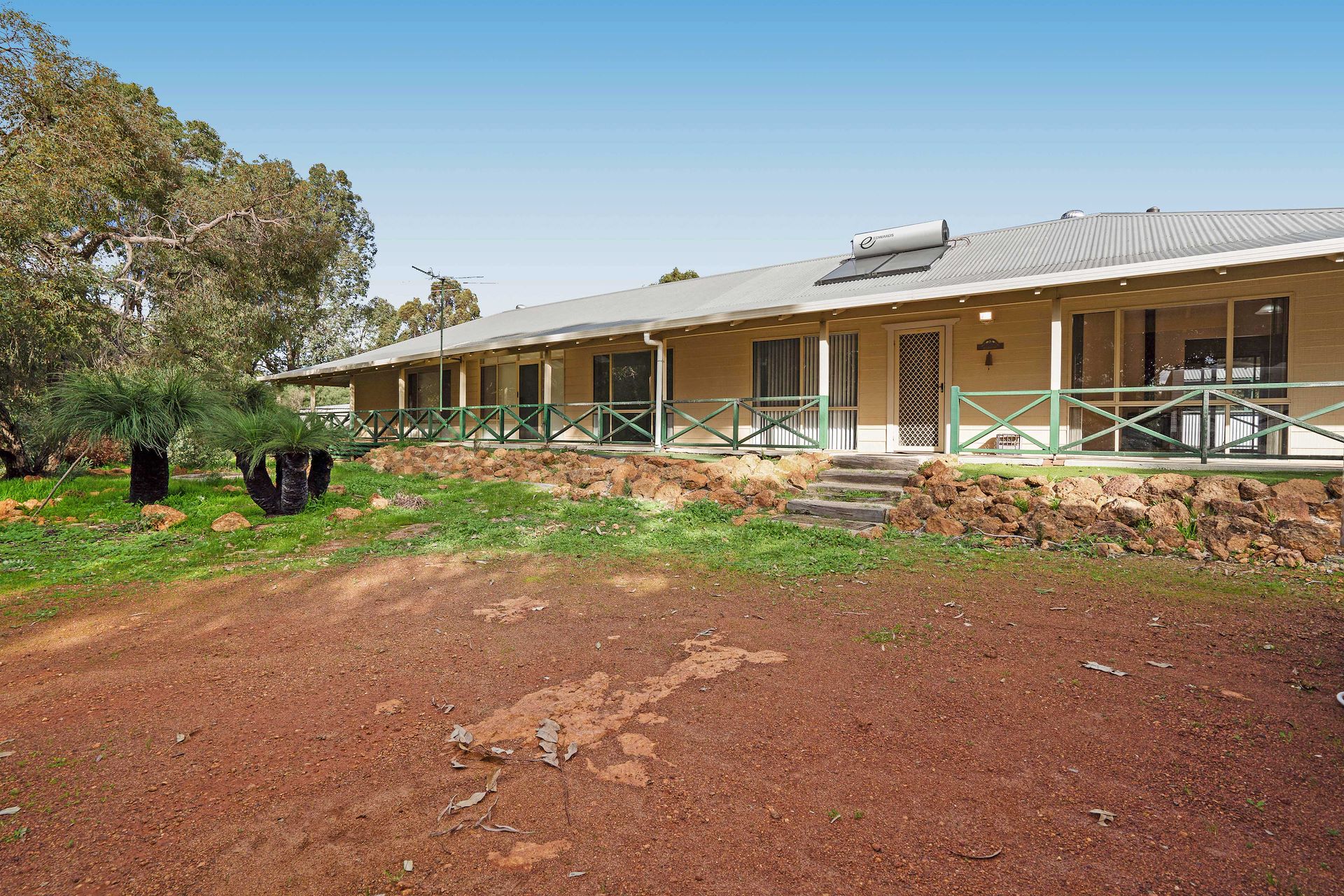 6 Wallangarra Drive, Bedfordale, WA 6112