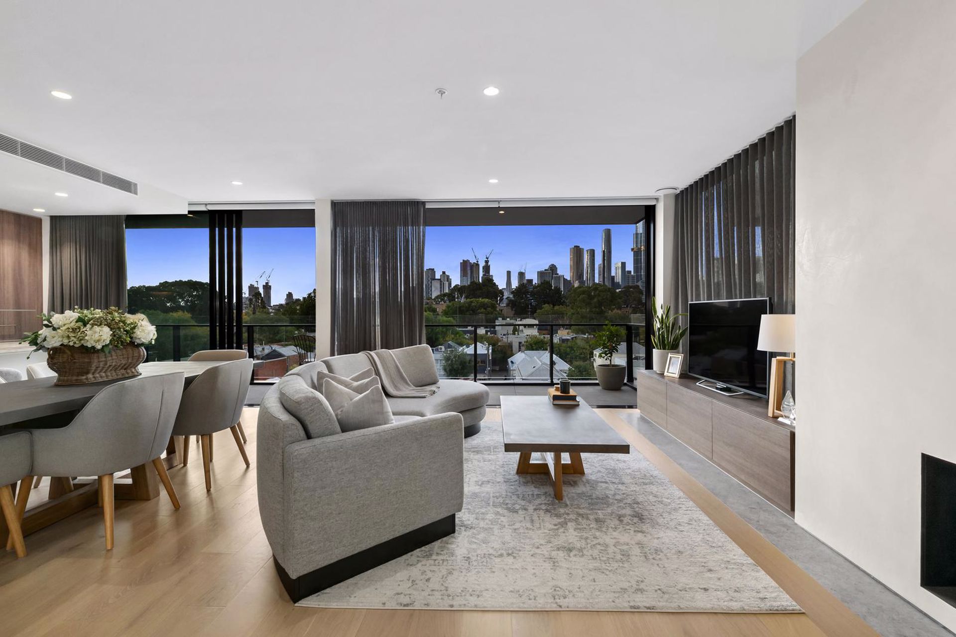 9/81 Palmerston Crescent