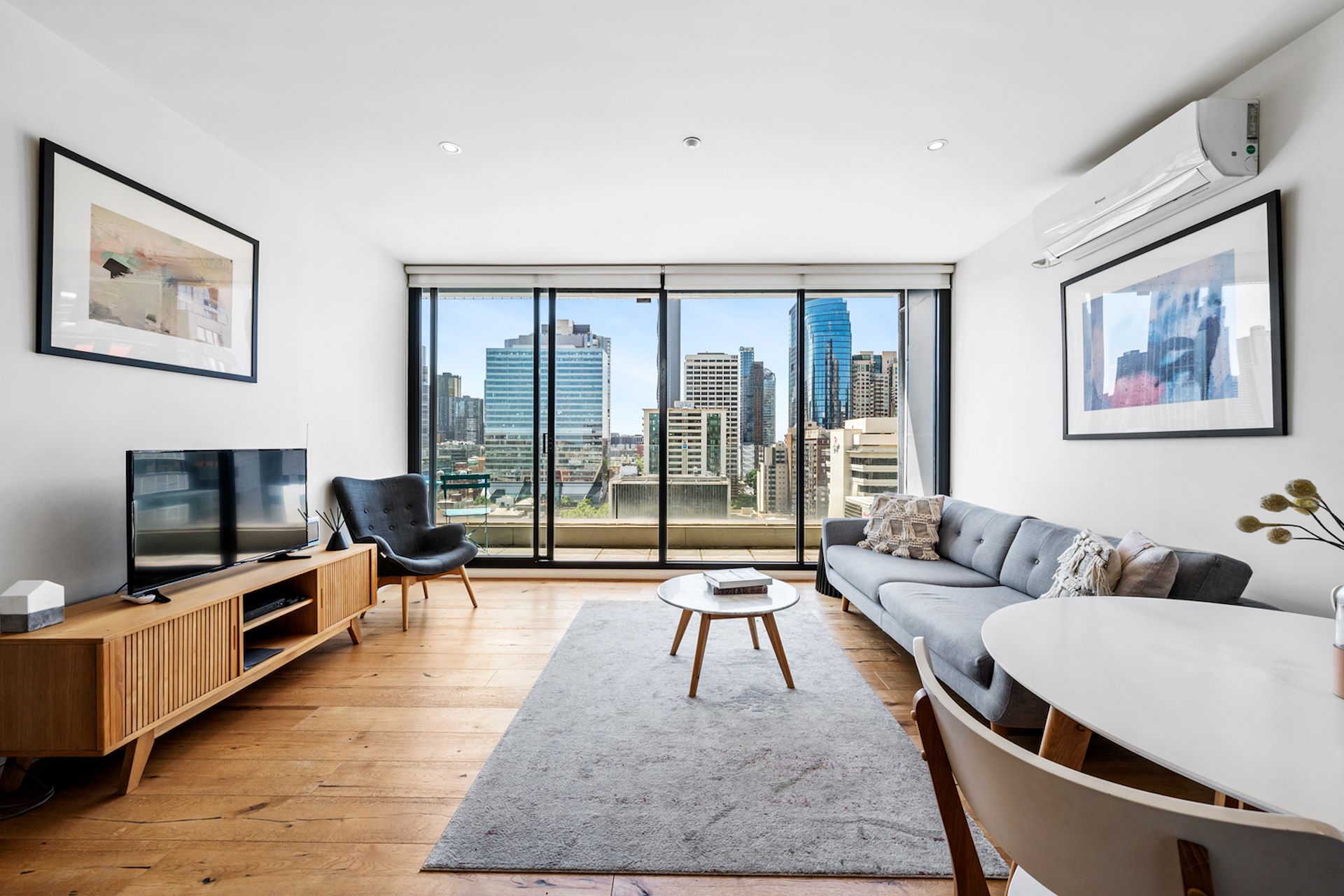 1011/118 Russell Street, Melbourne, VIC 3000