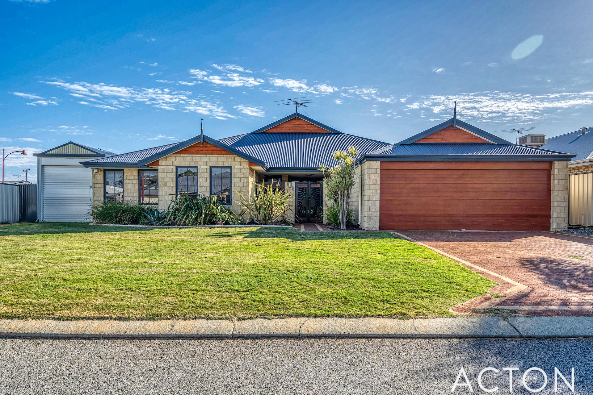 9 Brackenridge Ramble, Meadow Springs, WA 6210