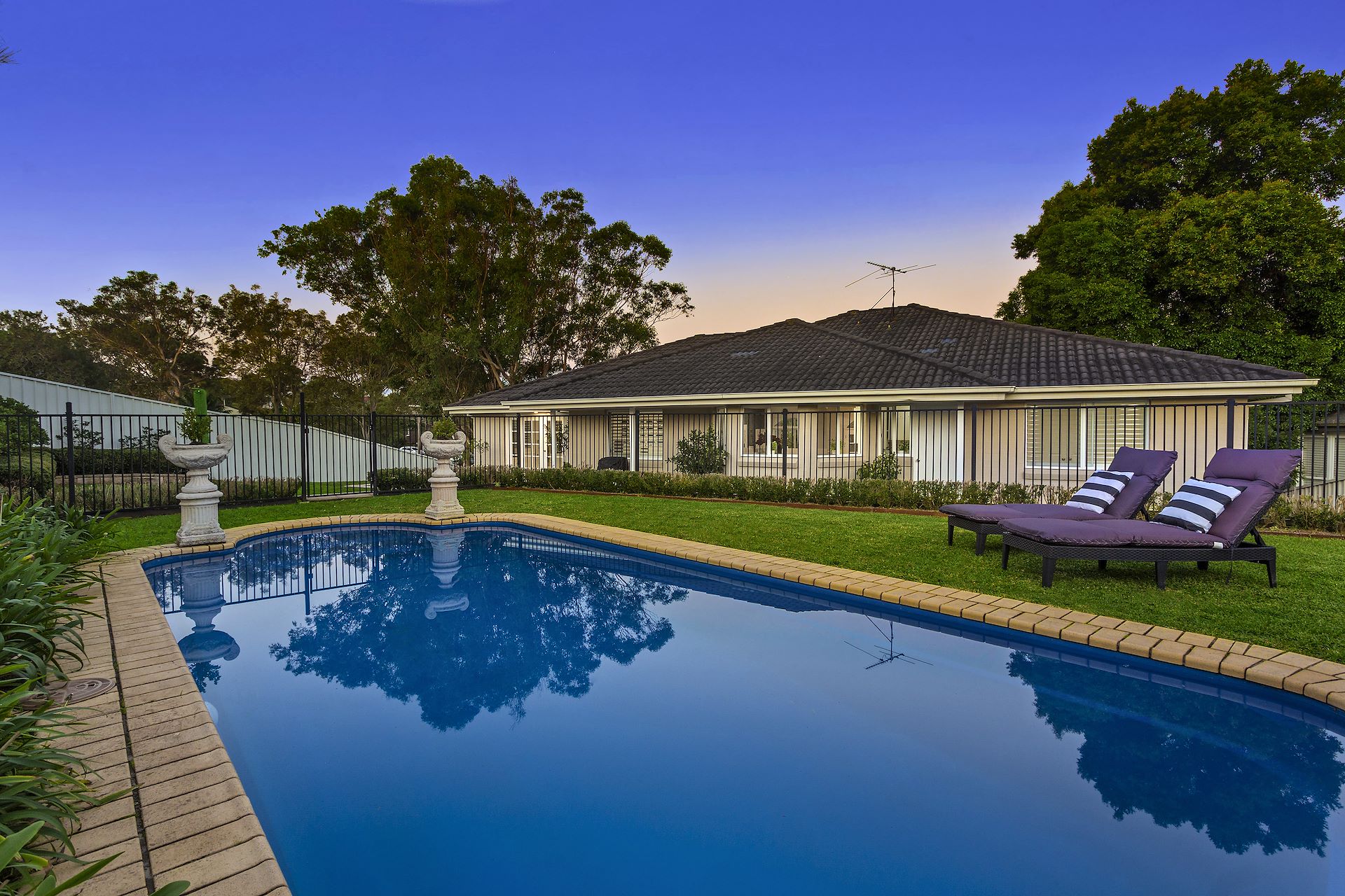 13 Pannamena Crescent, Eleebana, NSW 2282