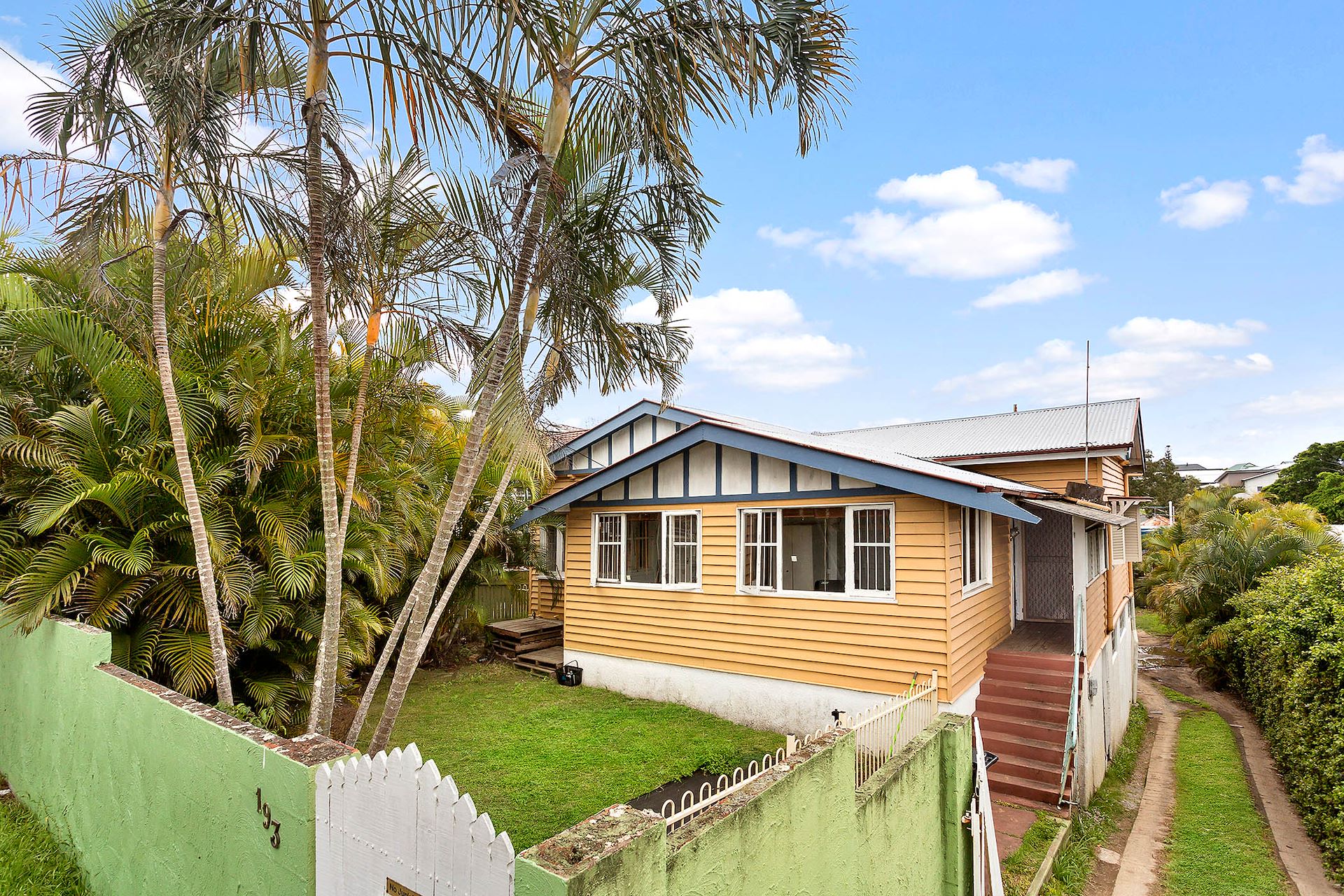 193 Waterworks Road, Ashgrove, QLD 4060