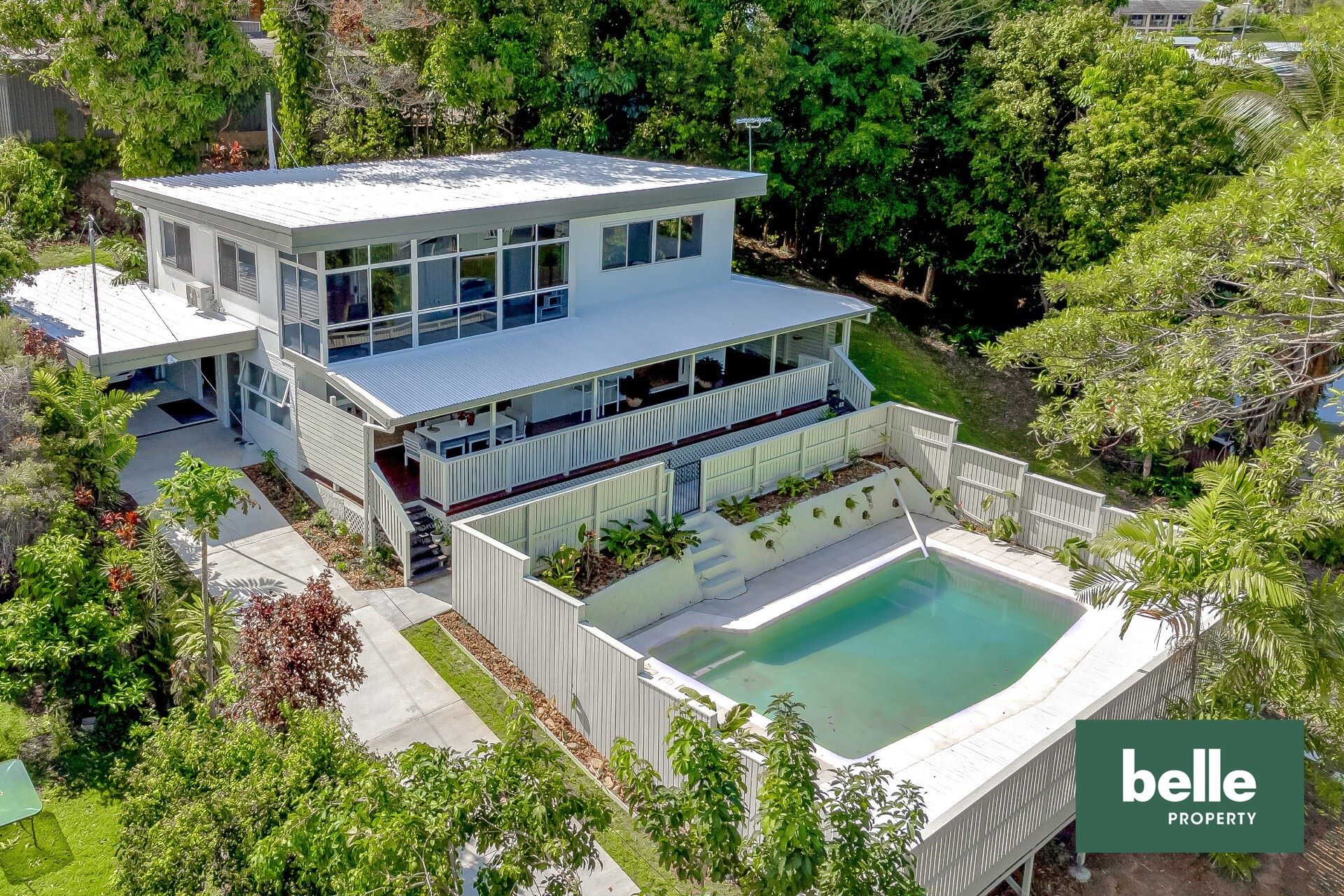 74 Hillview Crescent