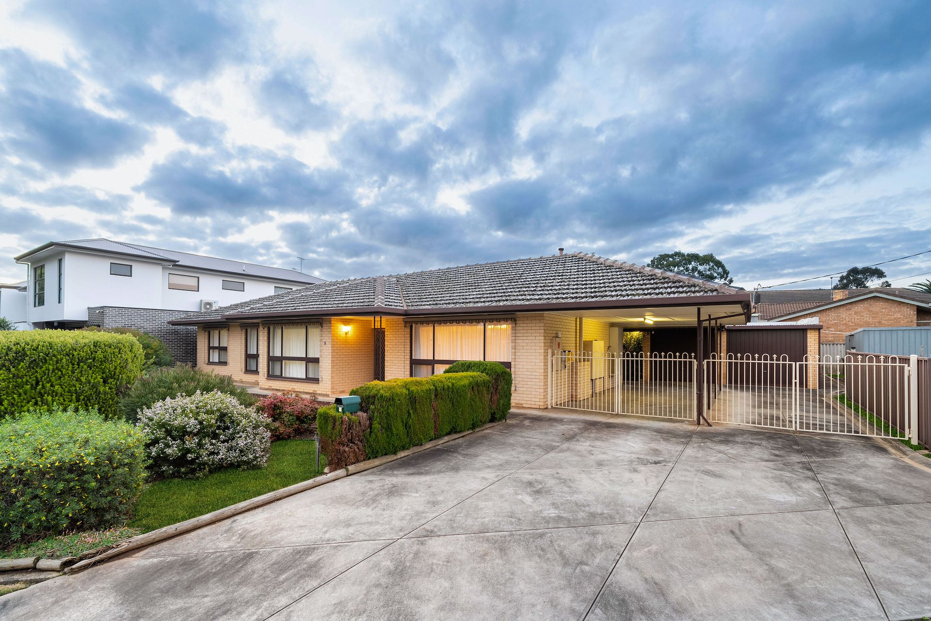 9 Maynard Avenue, Campbelltown, SA 5074