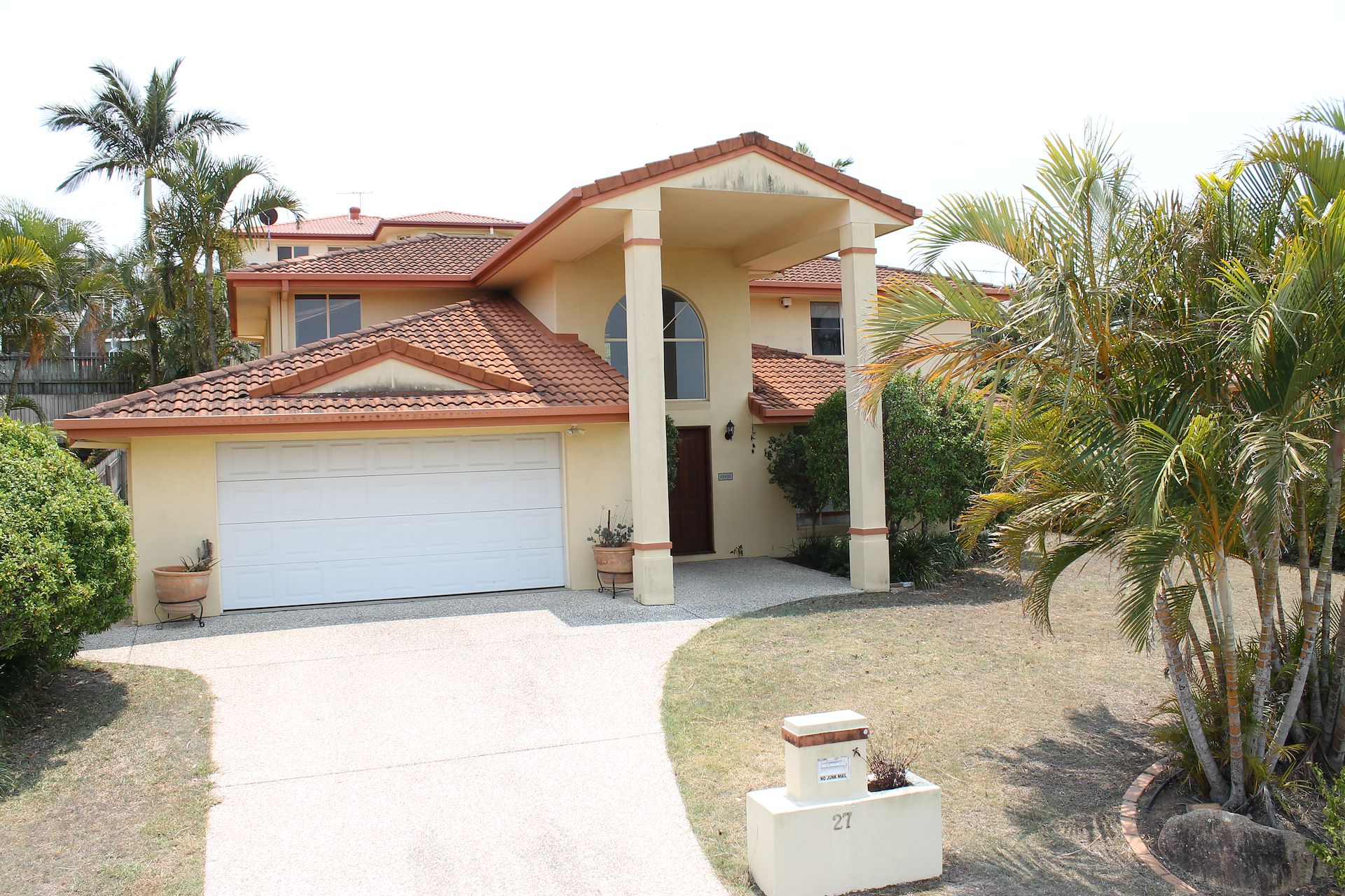 27 Place, Carindale, QLD 4152