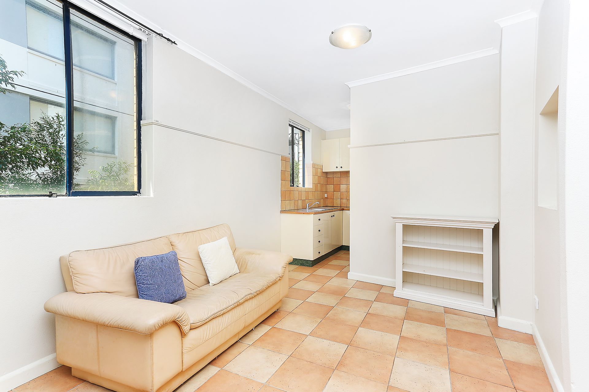 7/3 Waverley Crescent