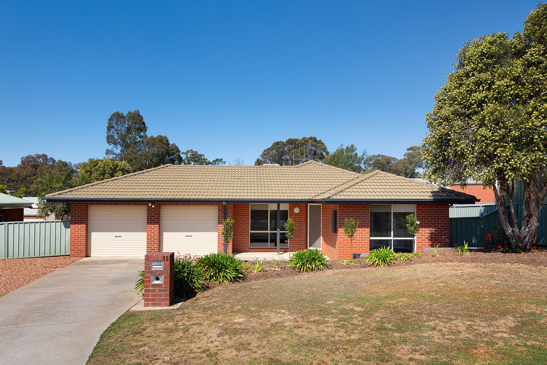 11 Court, Spring Gully, VIC 3550