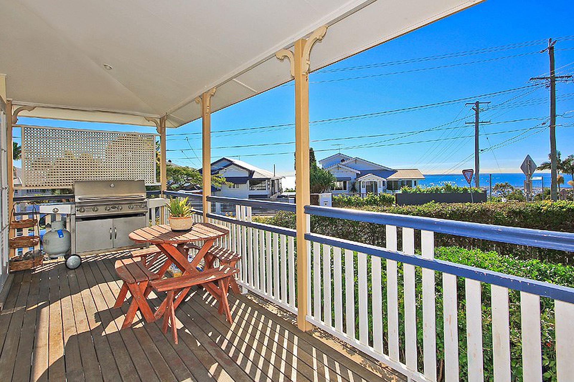 11 Oceana Terrace, Manly, QLD 4179