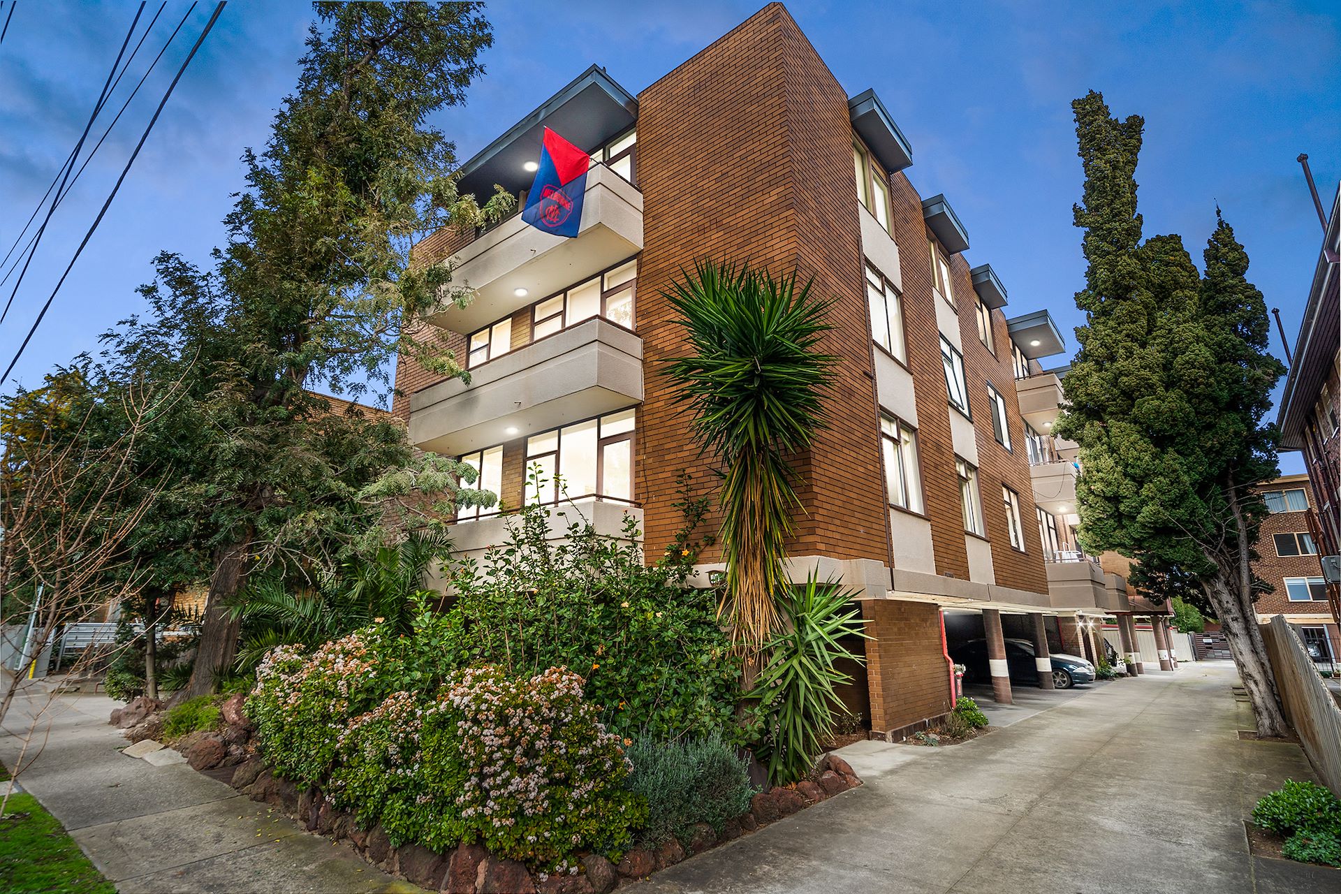 11-19-mitford-street-st-kilda-vic-3182