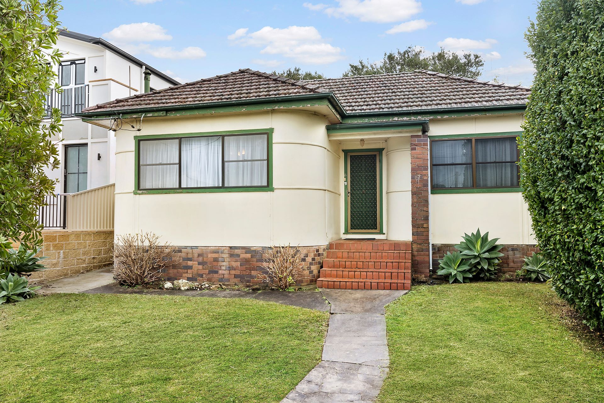 87 Hurstville Road