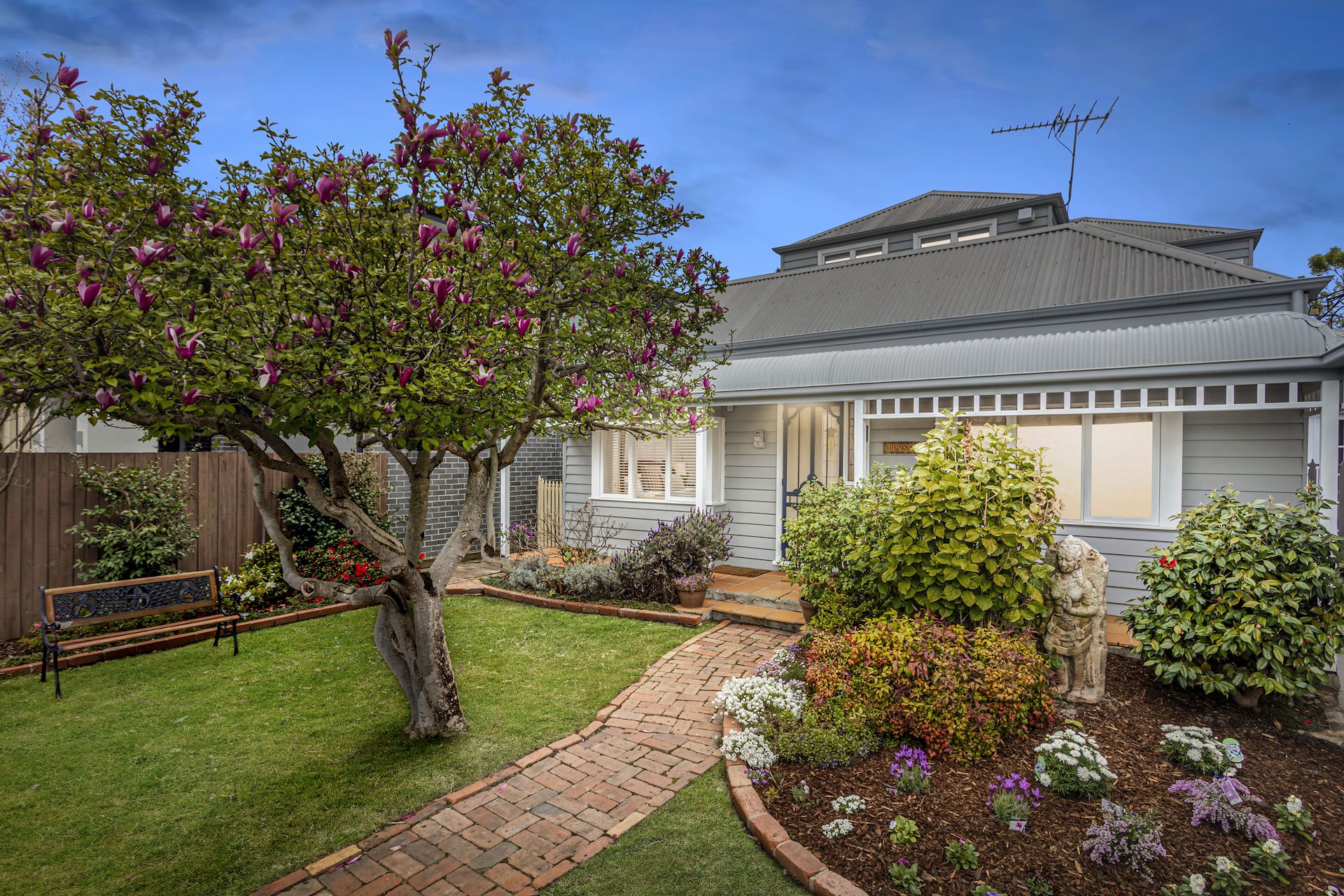 26 Almond Street, Caulfield South, VIC 3162