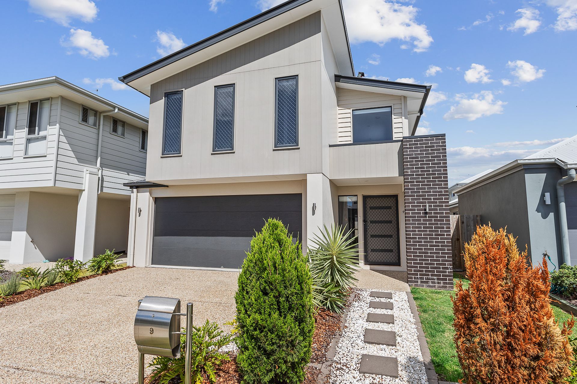 9 Compass Way, Newport, QLD 4020
