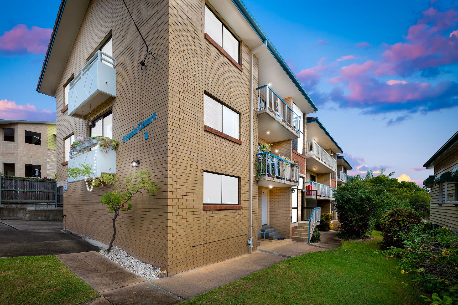 5/8 Baragoola Street, Coorparoo, QLD 4151