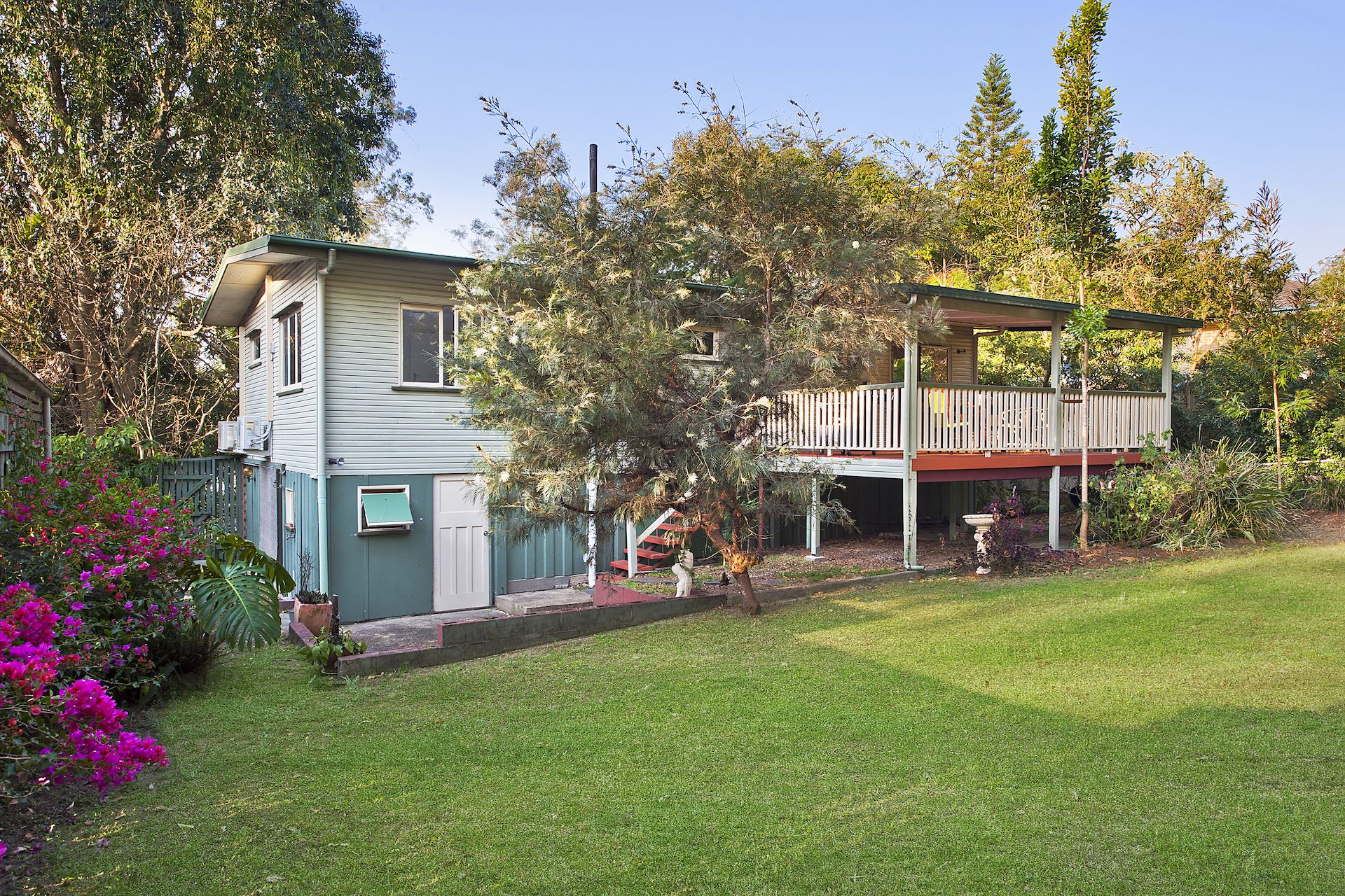33 Mount Glorious Road, Samford Village, QLD 4520